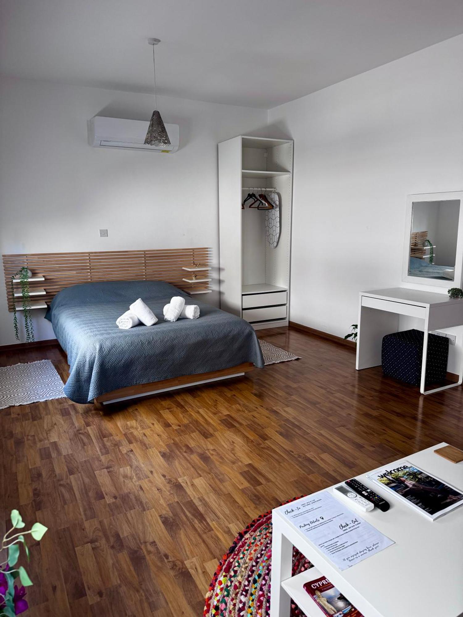 Lovely Studio Apartment In Pafos Eksteriør billede