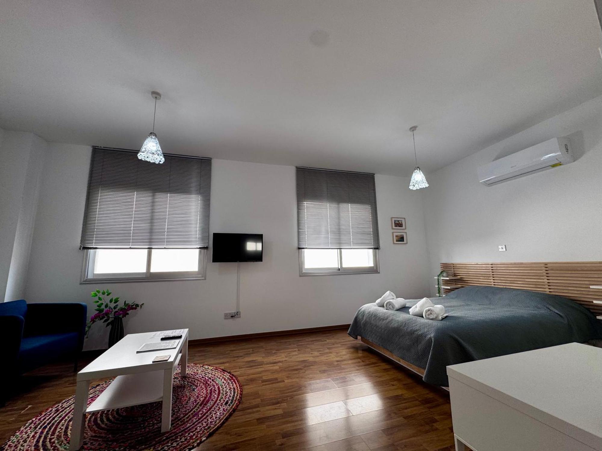 Lovely Studio Apartment In Pafos Eksteriør billede